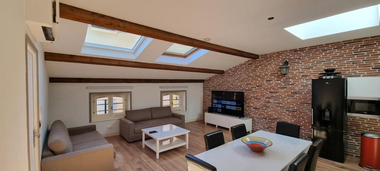 דירות טולון Chambre D'Hotes Sde, Wc Prive Climatise Dans Loft 80M2 Espace Commun Avec Les Habitants Salon Et Cuisine מראה חיצוני תמונה